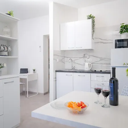 New And Modern Franicevic Renovated In 2026 Appartamento *