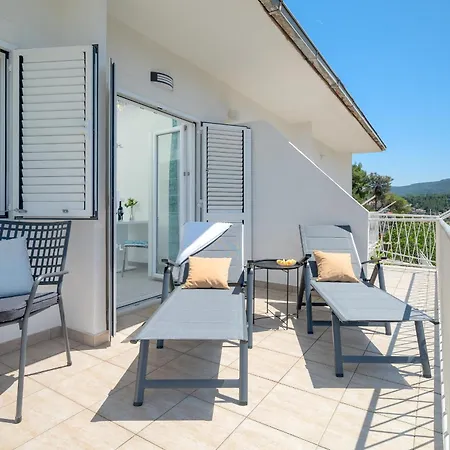 New And Modern Franicevic Renovated In 2026 Appartamento *