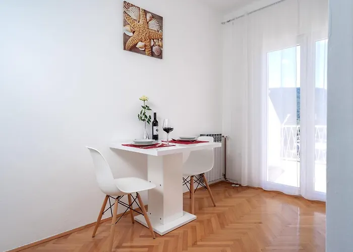 Franicevic With Spacious Terrace And Beautiful View